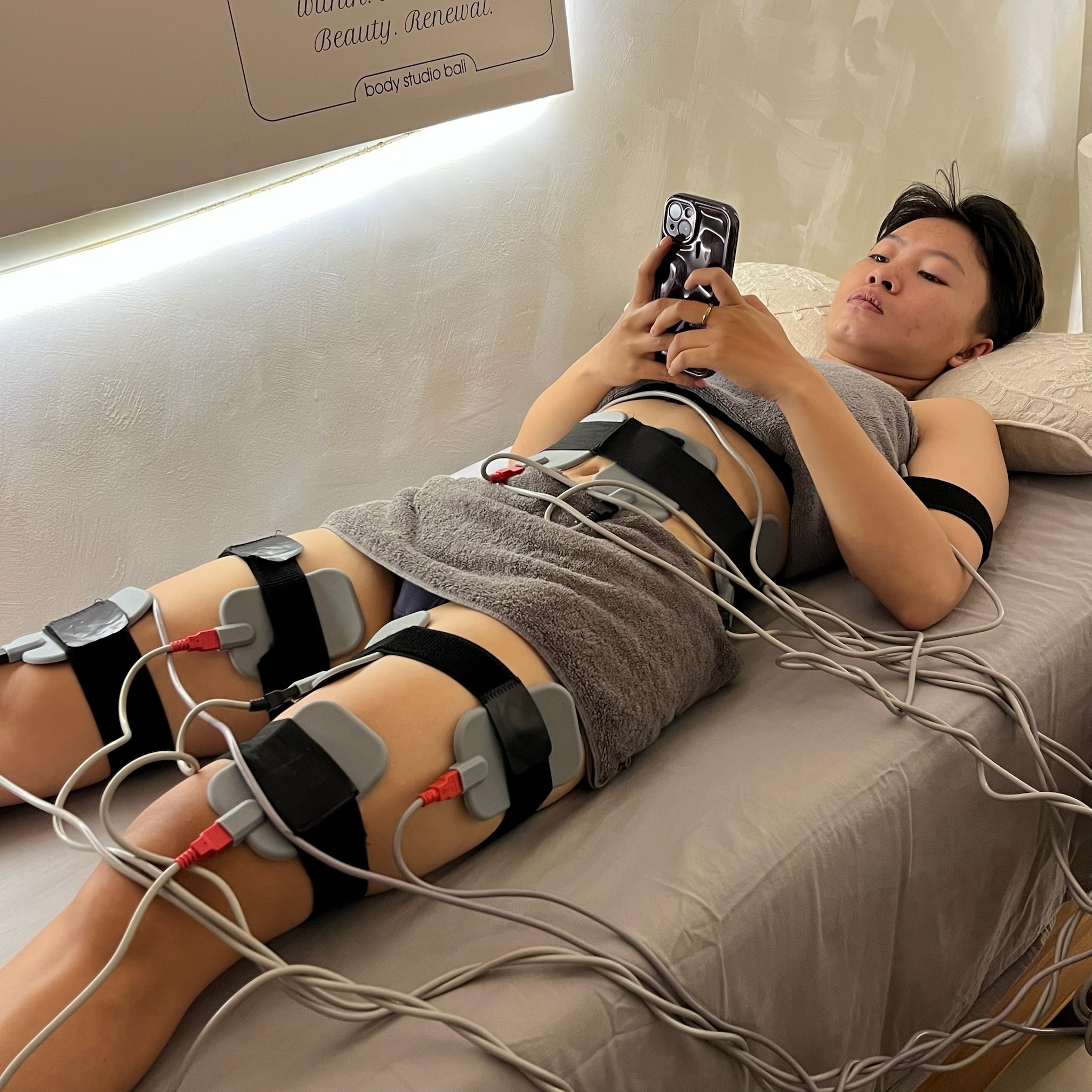 Body contouring treatment room