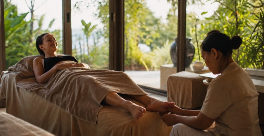 Why a professional foot massage Bali is the ultimate tropical cure